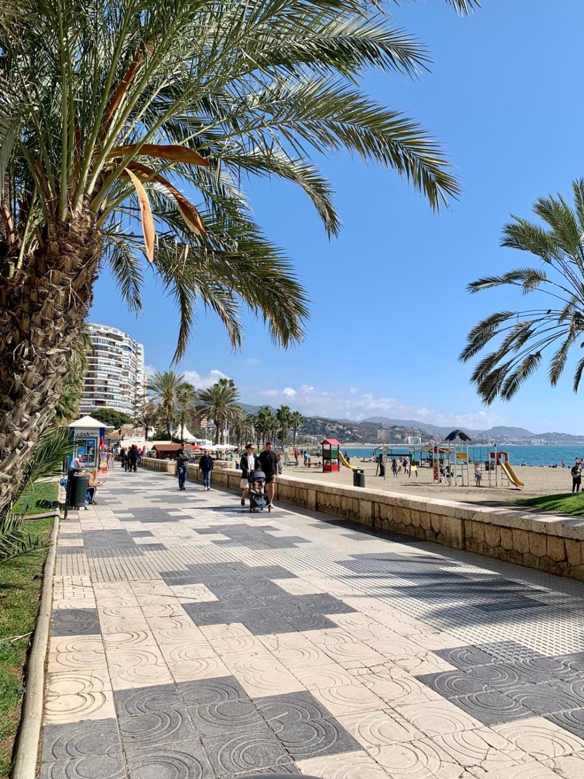 Estudio En Playa La Malagueta Málaga Exteriör bild